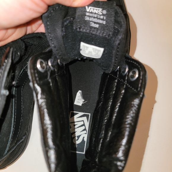 *SOLD* Vans Ward Hi High Top Off The Wall Triple Black Sneakers Size 10.5 W/9 M - Picture 5 of 8